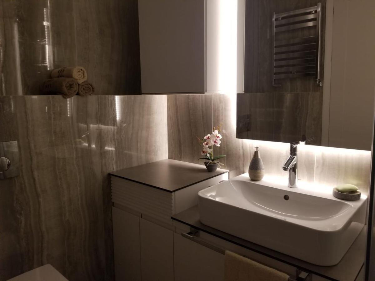Azura Residence - New Luxury Apartment Belgrad Dış mekan fotoğraf
